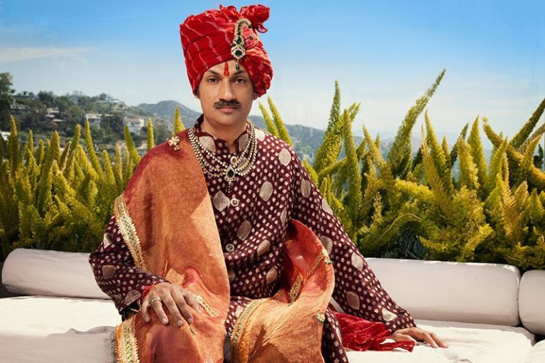 Príncipe gay indiano transforma palácio em abrigo para LGBTs sem-teto